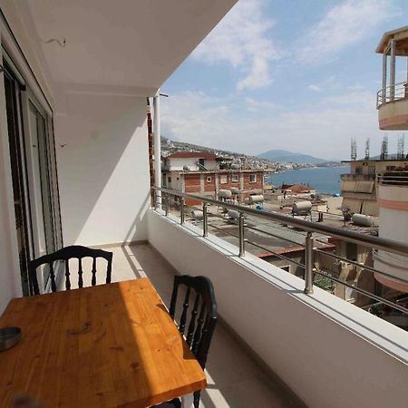 Ersid Apartaments In The Centre Sarande Bagian luar foto